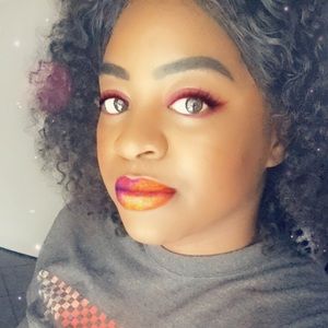 Meet your Posher, Tasia